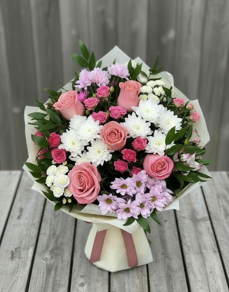 Букет цветов из: Альстромерии, Гвоздики, Розы и Хризантемы в Улаган