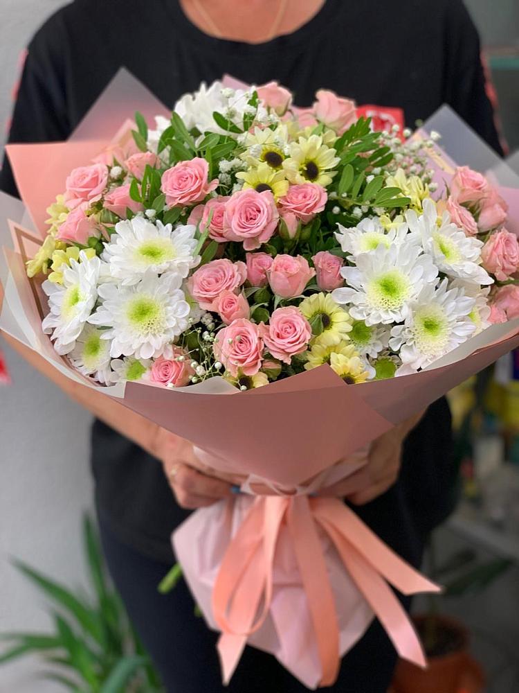 Букет цветов из: Розы и Хризантемы в Улаган