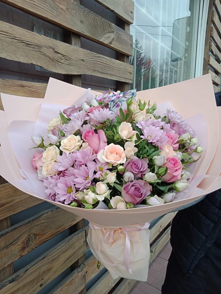 Букет цветов из: Розы и Хризантемы в Улаган