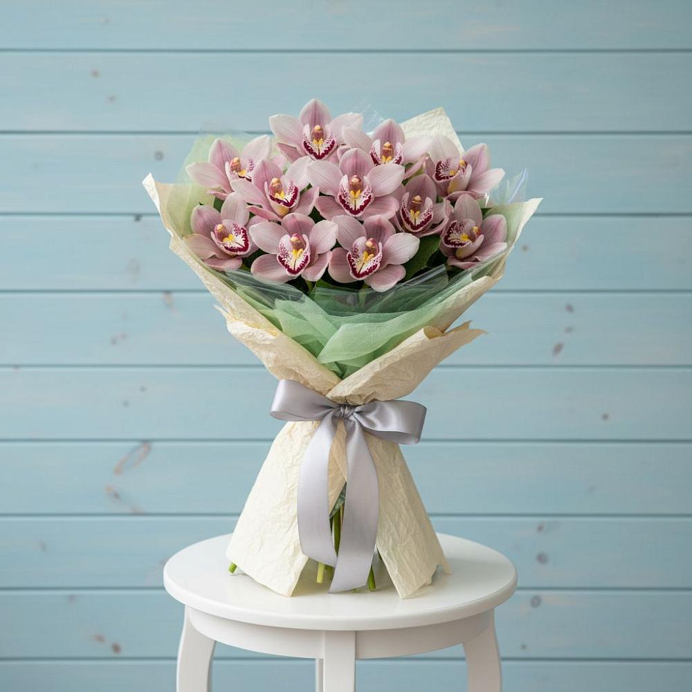 Букет цветов из: Орхидеи и Розы в Улаган