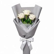 Букет 3 белые розы в Улаган