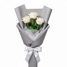 Букет 3 белые розы в Улаган