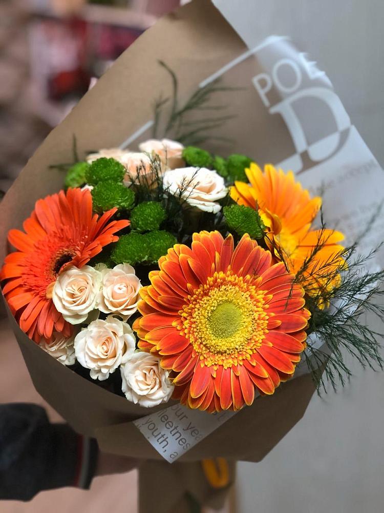 Букет цветов из: Герберы, Хризантемы и Розы в Улаган