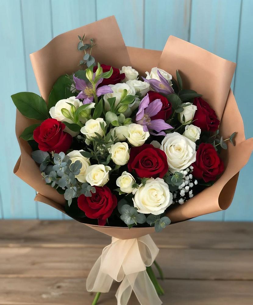 Букет цветов из: Розы и Альстромерии в Улаган