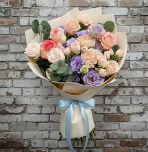 Букет цветов из:  Розы, Лизиантусы и Гвоздики #REPLACE_PRED# Улаган